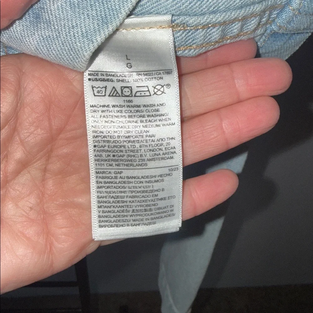GAP Women's Light Blue Jean Jacket - Picture 4 of 7
